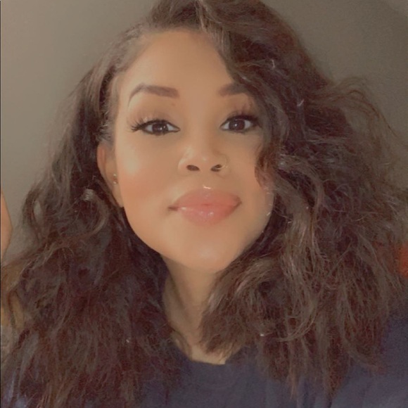 Meet your Posher, Jazmine - Picture 4 of 6